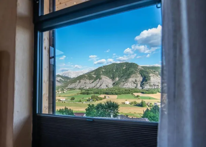 Mountain-view Eco-friendly بيت للعطل *